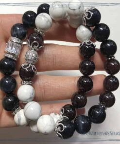 Set of Bracelets made of Howlite, Hawk Eye and Garnet