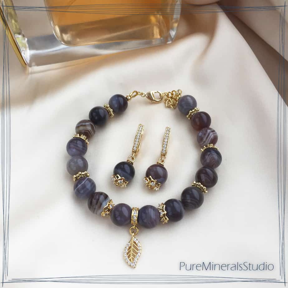 Set made of Botswana Agate