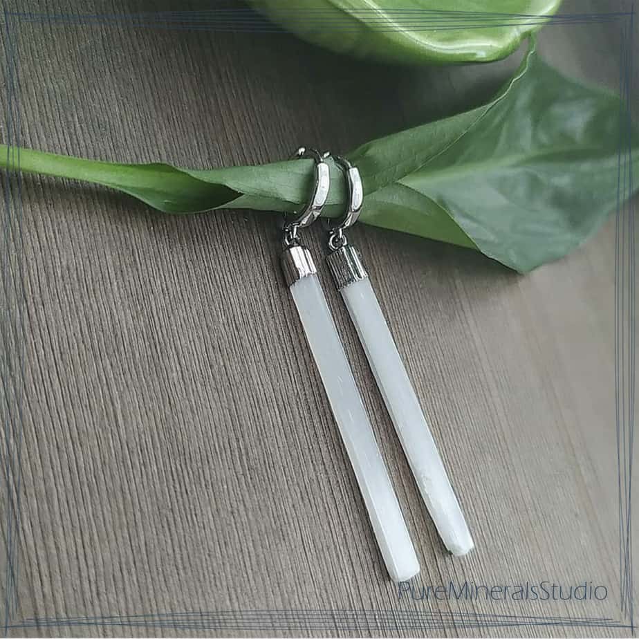 Earrings made of Selenite