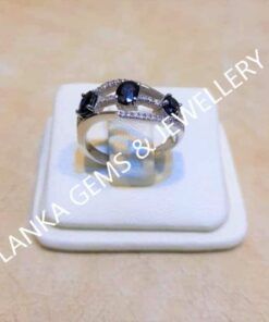 Ring with Blue Sapphire and Diamond set in 9k White Gold