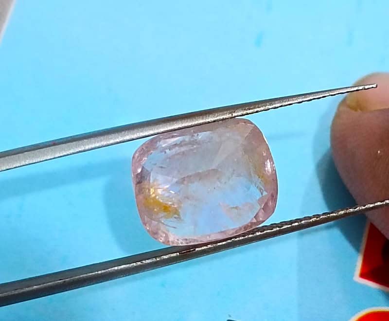 6.71ct IGI Certified Padparadscha Sapphire , 100% Natural Untreated Gemstone - Image 3
